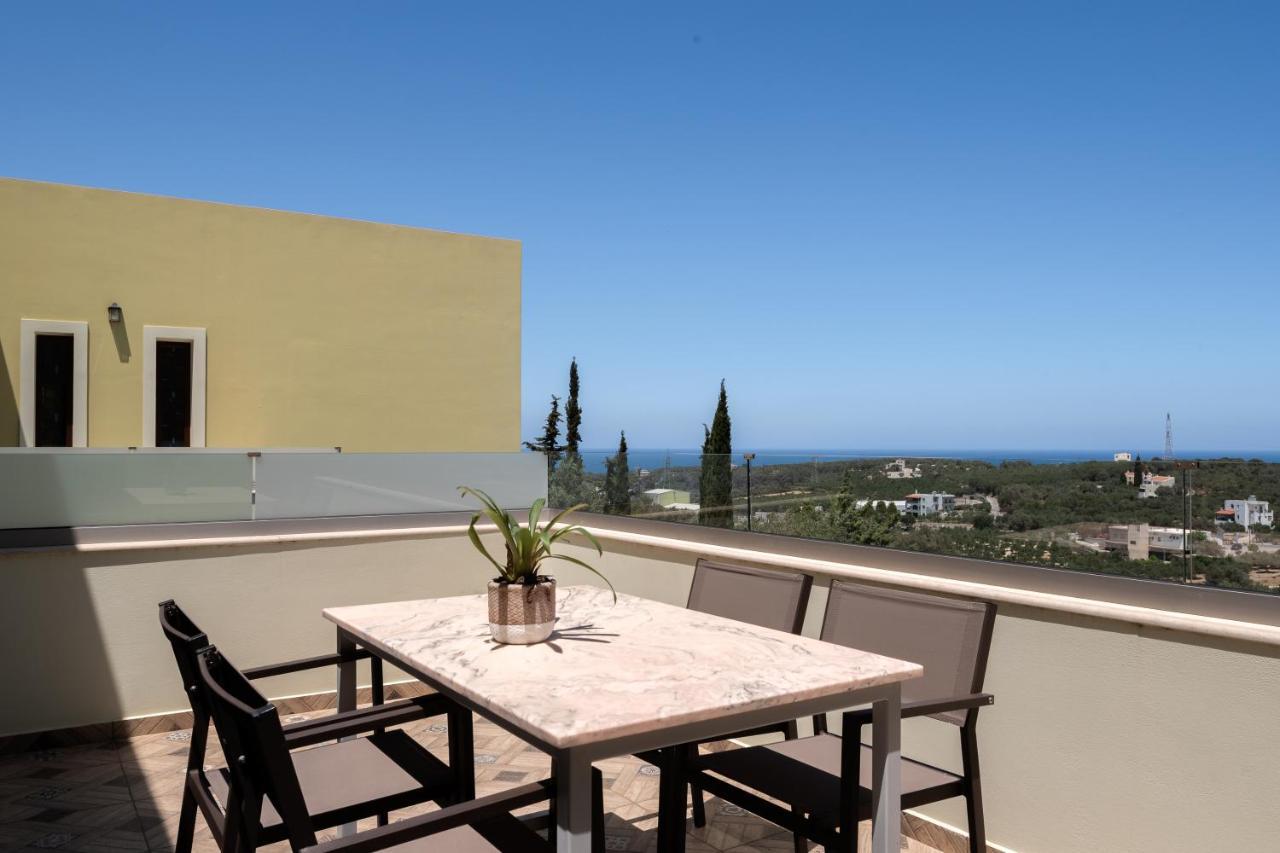 Mela Villa